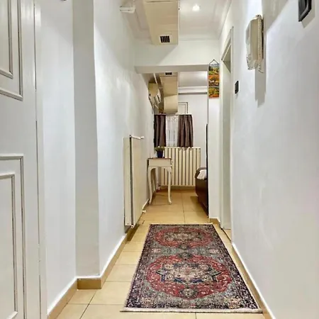 Elegance Family House Szálloda